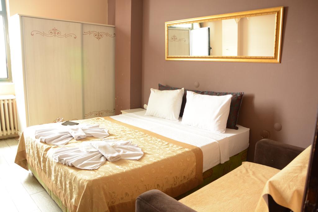 Esra Sultan Petrol Hotel อิสตันบูล ภายนอก รูปภาพ