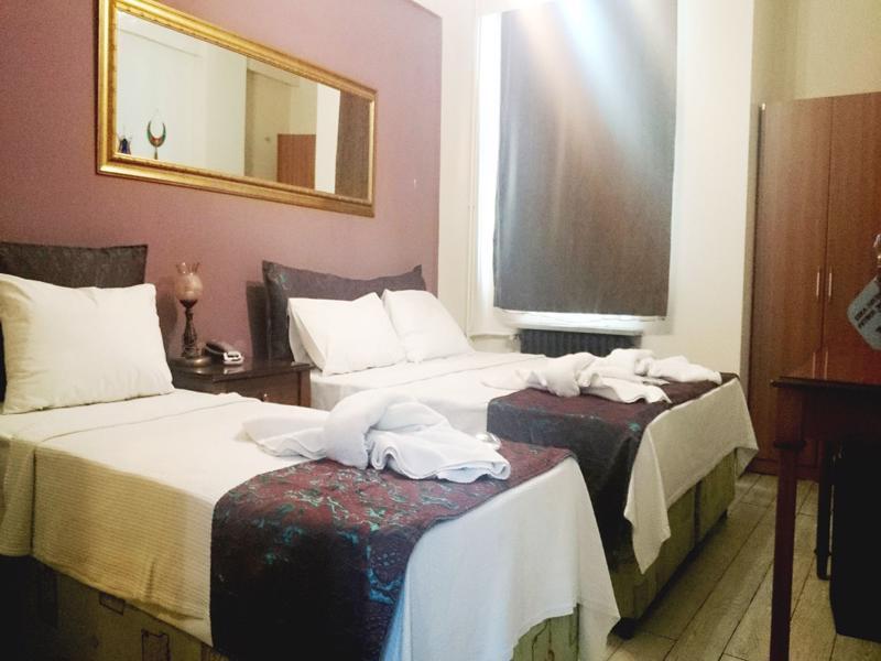 Esra Sultan Petrol Hotel อิสตันบูล ภายนอก รูปภาพ